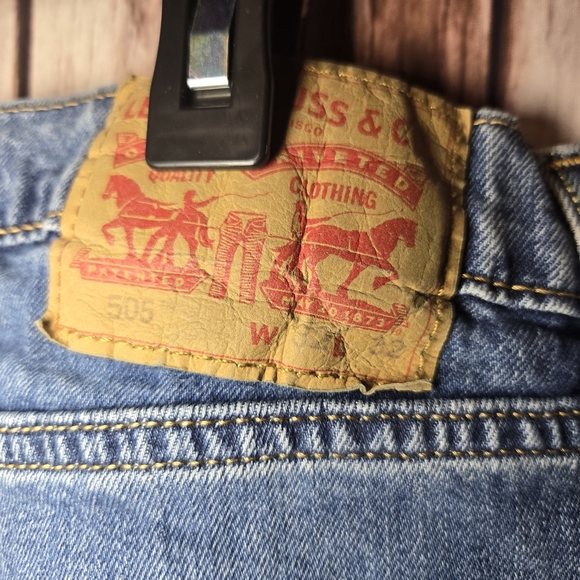 Levi's Classic Straight Denim Blue Jeans Men's 32x32 - Picture 3 of 7